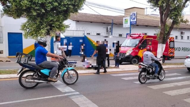 Em Catalão, adolescente é atropelada na faixa de pedestres em frente ao colégio