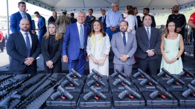 Governador visita ESPC para acompanhar Curso de Formação e entrega R$ 12,9 mi em equipamentos
