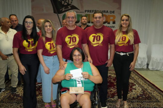 Em comemoração aos 70 anos de Ouvidor, mais de 500 pessoas são beneficiadas com o “Cartão Moradia”