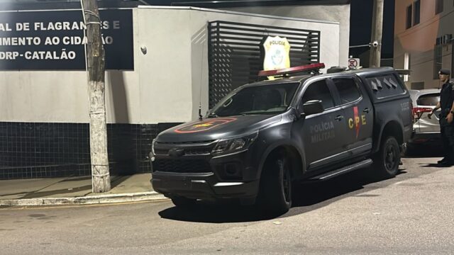 CPE prende suspeito por tráfico de drogas no bairro das Américas, em Catalão