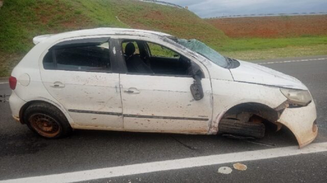 Acidente na BR-050 deixa condutor ferido em Campo Alegre de Goiás