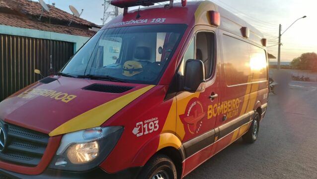 Acidente envolvendo carro e moto deixa homem ferido no bairro Jardim Primavera, em Catalão