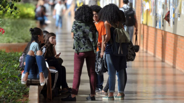Senado aprova ampliação da Lei de Cotas e inclui quilombolas