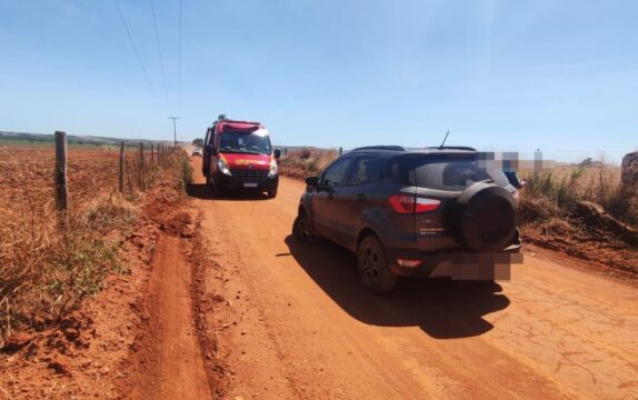 Motociclista fica ferido após acidente de trânsito em estrada vicinal da zona rural de Catalão