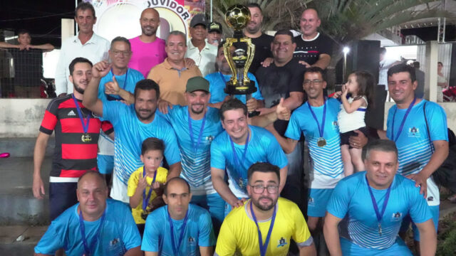 Sofá FC vence grande final do campeonato Master society de Ouvidor