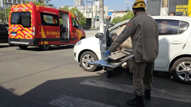 Mulher fica ferida após colisão na manhã desta quinta-feira em Catalão