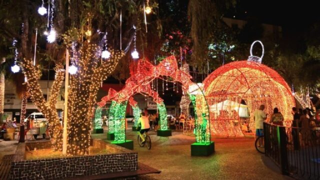 Um milhão de pontos de luz iluminam o natal das Águas Quentes em Caldas Novas