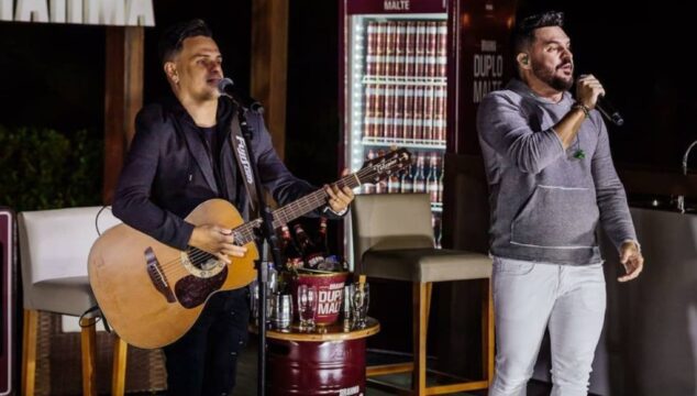 Carlos & Jader prometem agitar Catalão em um show imperdível no Fogão de Lenha Show neste sábado (25)