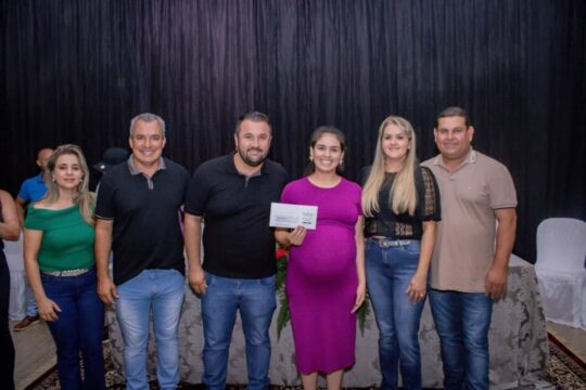 Em Ouvidor; mais de 500 pessoas são beneficiadas com cartão Moradia Digna