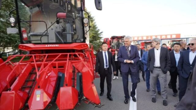 Na China, Caiado fecha acordo para instalação de 2° gigante indústria em Goiás