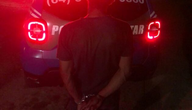 Homem retira tornozeleira e acaba sendo encontrado e preso pela PM em boteco de Urutaí