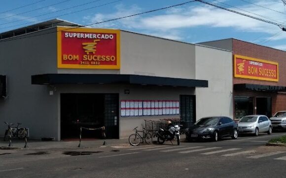 Supermercado Bom Sucesso completa 7 anos com promoção, solidariedade e festa para a comunidade de Catalão