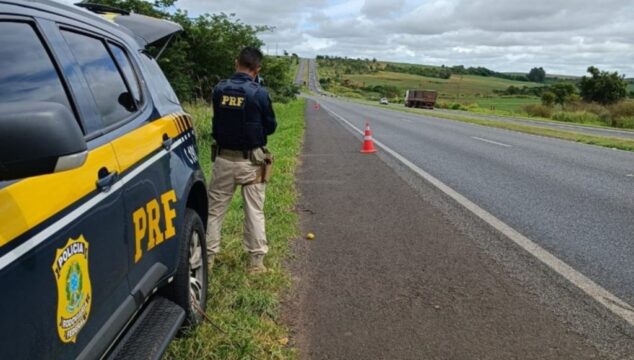 Em seis horas de fiscalização, PRF flagra quase 1 mil veículos acima da velocidade permitida na BR-050