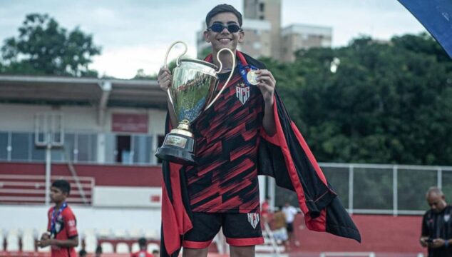 Matheus Giacomini, o talentoso goleiro Catalano de 13 anos, brilha no Atlético Goianiense e conquista o título da Copa Goiás Sub-13