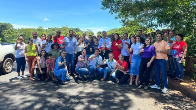Governo de Goiás entrega asfalto na GO-330