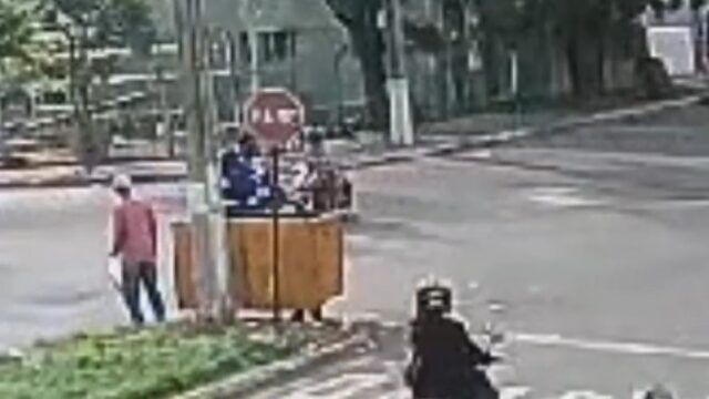 Colisão entre motos deixa duas pessoas feridas em Catalão, veja vídeo