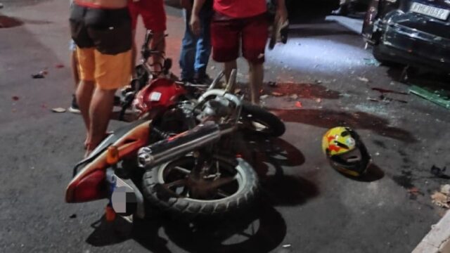 Acidente no centro de Goiandira deixa motociclista gravemente ferido