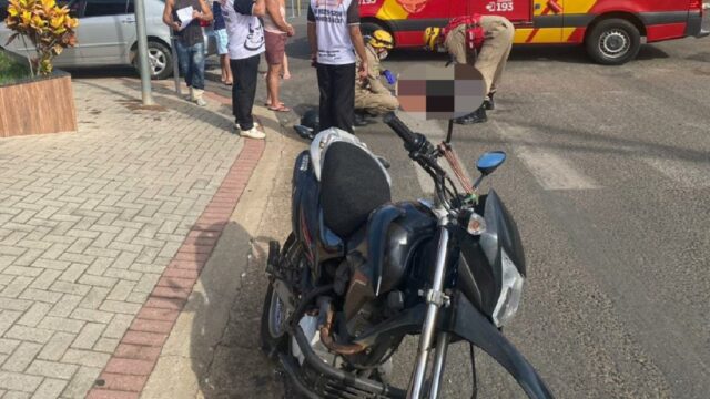 Acidente entre carro e moto deixa uma pessoa ferida em Caldas Novas