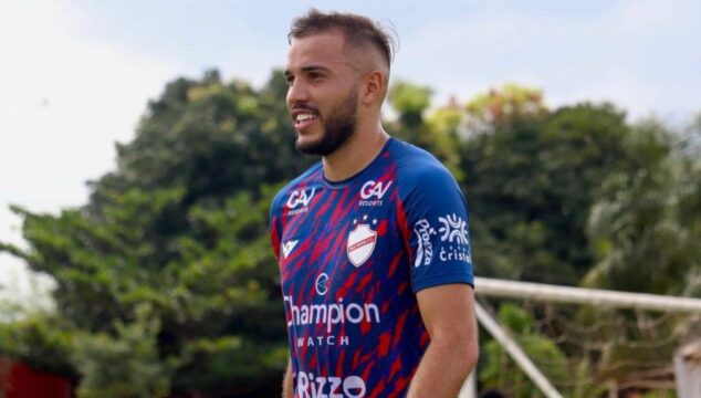 Crac anuncia contratação de João Celeri, ex-Vila Nova e artilheiro pelo Grêmio Anápolis durante o Goianão 2023, como reforço para o ataque