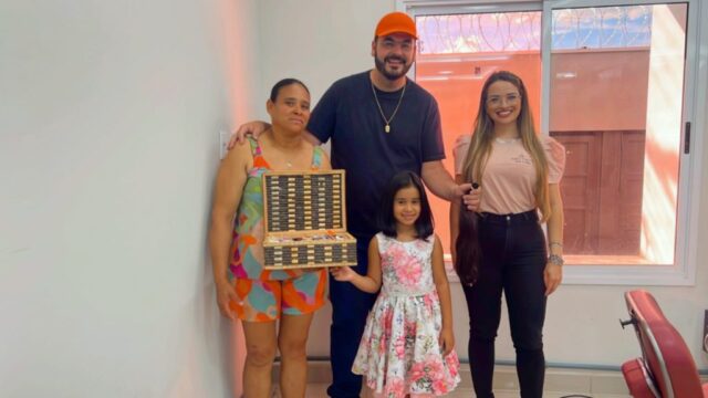 Em Catalão: Menina de seis anos doa cabelo para instituição de apoio ao tratamento contra o câncer