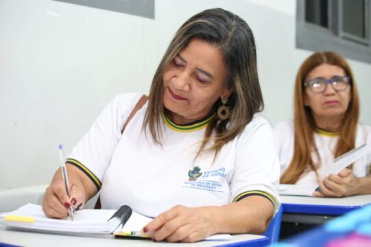 Abertas matrículas para Educação de Jovens e Adultos na rede estadual de ensino
