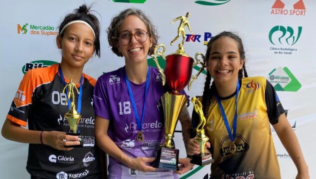 AmarElo Esportes se destaca na 1ª Copa Resenhas de Futsal Feminino em Rio Verde; Sub-20 conquista o título e Sub-15 alcança o terceiro lugar
