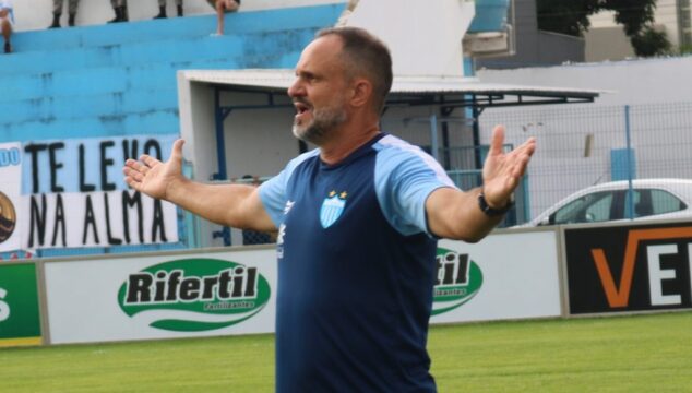 Crac demite técnico Wagner Lopes após série de resultados negativos no Goianão 2024