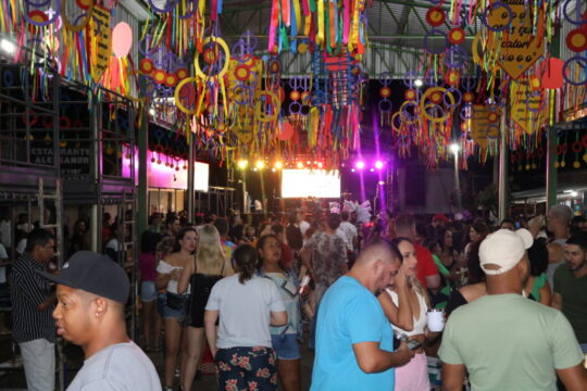 Goiandira Folia 2024: Público lota a Alameda Lélio Davi no primeiro dia do Carnaval; veja fotos