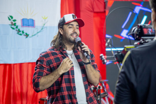 Pedro Gravata lançará filme documentário sobre o Bloco da Gravata nesta terça-feira (27)