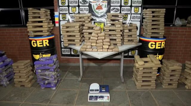'Centro de distribuição' de drogas é descoberto e 400 kg de maconha são apreendidos em Uberlândia