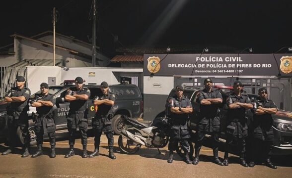 Em Pires do Rio, CPE prende dois suspeitos pelo crime de porte ilegal de arma de fogo, adulteração de sinal identificador de veículo automotor e posse de drogas