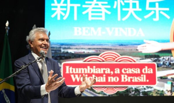 Caiado oficializa instalação da multinacional chinesa WeiChai, em Itumbiara