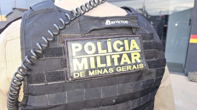 Após denúncia, PM prende suspeito de tentativa de homicídio escondido em caminhão em Araguari