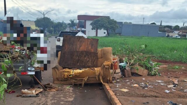 Flagrante: Moradores denunciam descarte irregular de entulho no bairro Castelo Branco, Catalão