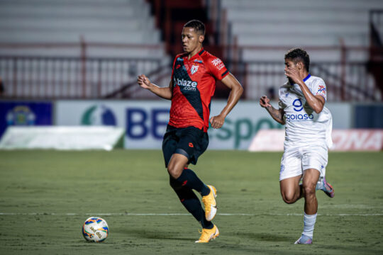 Atlético-GO goleia Goiatuba por 5 a 0, se classifica para a próxima fase, e semifinais do Goianão 2024 são definidas