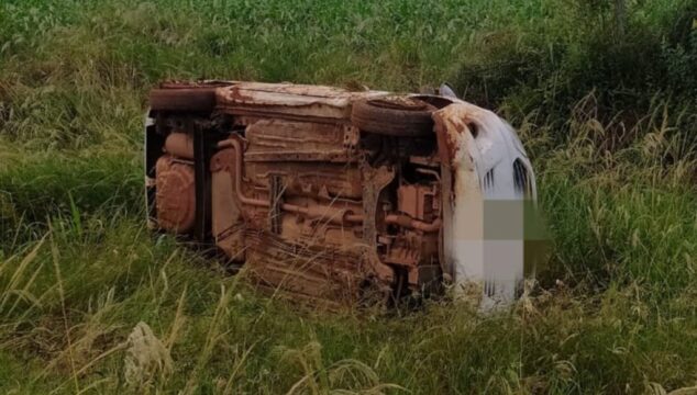 Dois capotamentos a poucos metros de distância deixam uma pessoa ferida na GO-139, em Caldas Novas