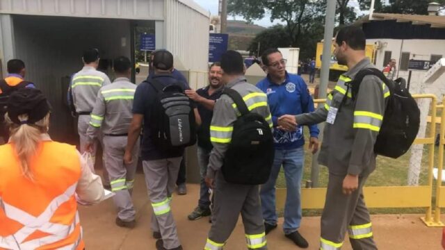 ‘De Mãos Dadas com Trabalhador’ Direito do Metabase visita trabalhadores da Cmoc Nióbio e terminal Mosaic