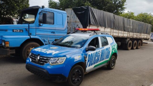 Polícia Militar durante patrulhamento em Catalão recupera carreta furtada em Uberlândia (MG)