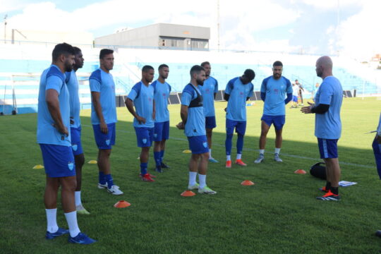 Crac se reapresenta com 14 jogadores para a disputa da Série D do Brasileirão