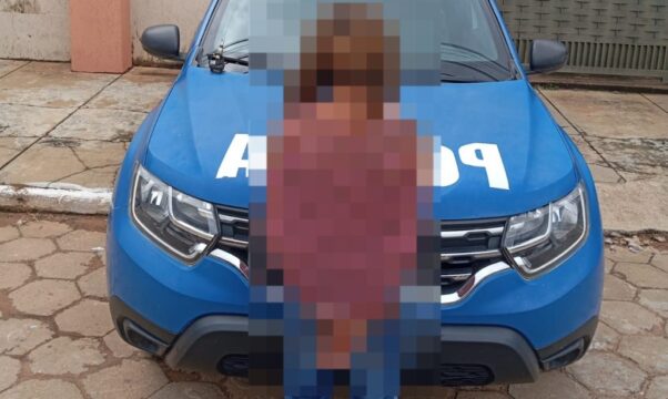 Mulher é presa em flagrante após esfaquear homem, em Ipameri