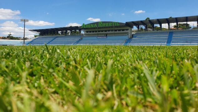 Com entrada gratuita, Crac realiza amistoso contra o Grêmio Anápolis hoje em preparação para a disputa da Série D