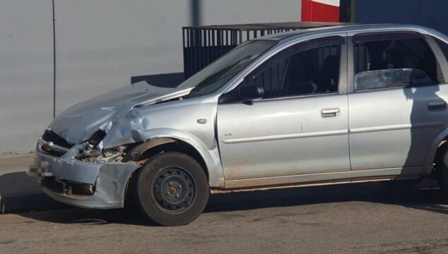 Mulher fica ferida após colisão entre dois carros em Catalão