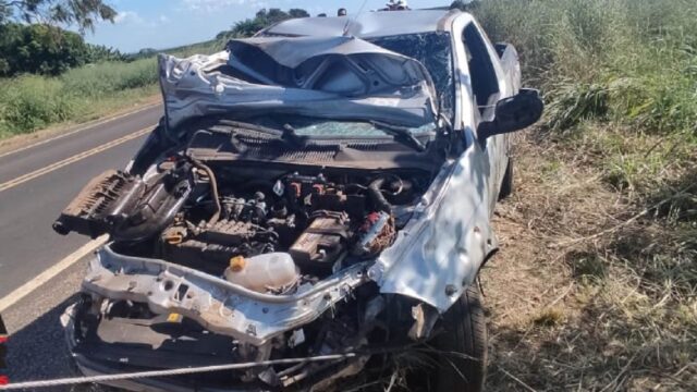 Acidente na Rodovia MGC-462 em Patrocínio deixa duas pessoas feridas