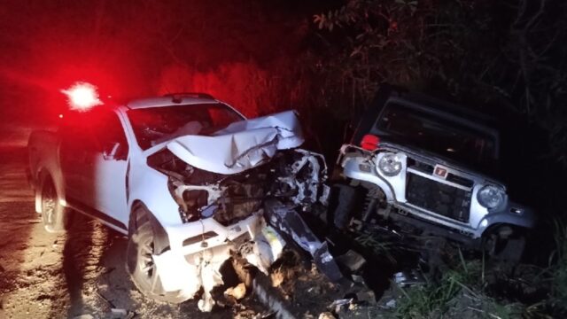 Motorista fica ferido após colisão frontal na GO-330 em Catalão