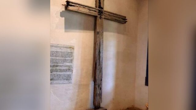 A retirada da cruz de Catalão: dos mistérios do sertão à disputa pela memória