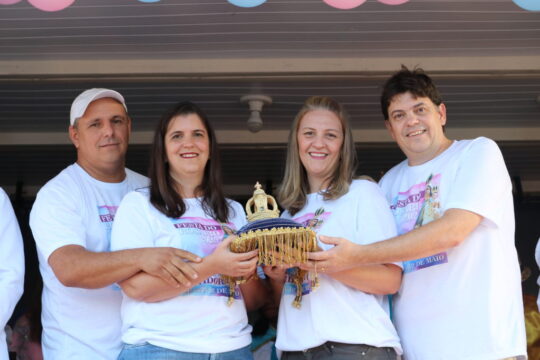 Fé e devoção: entrega da coroa marca encerramento da 83ª Festa em Louvor à Nossa Senhora do Rosário em Ouvidor