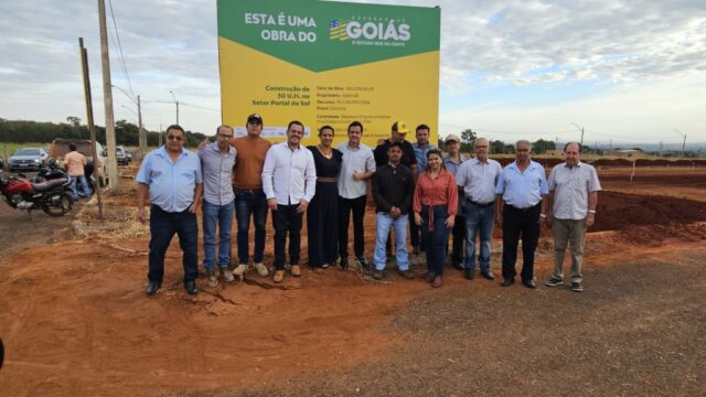 Agehab e Prefeitura de Goiandira dá início à construção de 30 casas a custo zero no municipio