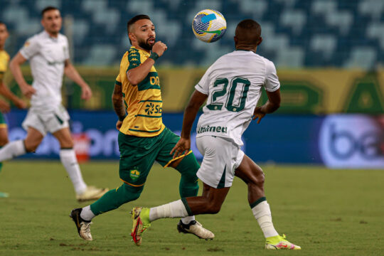 Goiás supera Cuiabá nos pênaltis com atuação brilhante de Tadeu e avança às oitavas de final da Copa do Brasil
