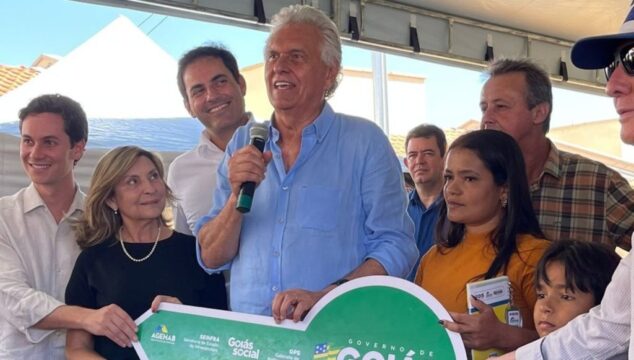 Jamil Calife marca presença na entrega de 57 casas a custo zero em Ipameri, em parceria com governo estadual e municipal
