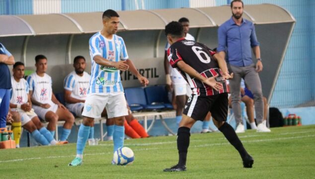 Com polêmica e confusão, Crac perde por 2 a 1 para o Anápolis e conhece sua primeira derrota na Série D